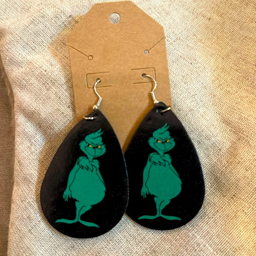 Grinch earrings